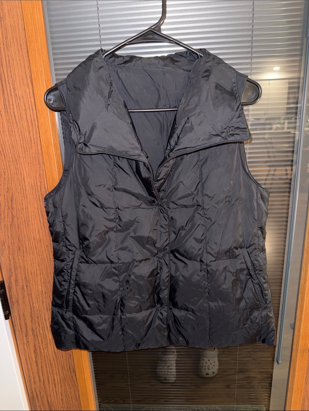 Women's Black Quilted Puffer Vest - Unbranded